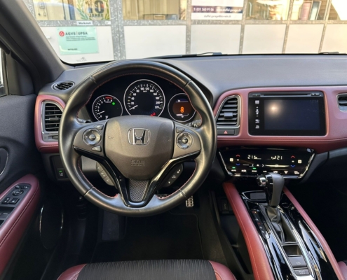 ad04f12b-668a-4e95-a49f-099b61679e2b